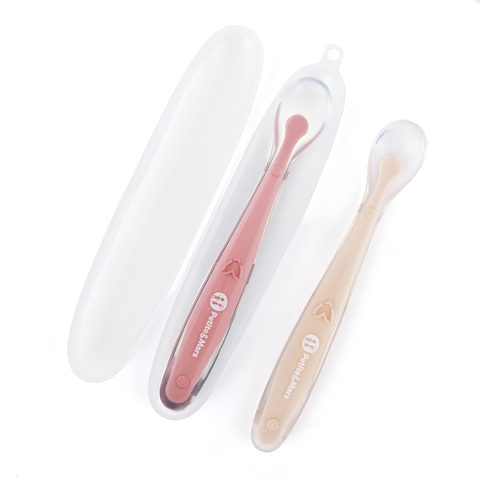 Petite&Mars  Silicone spoons with case set 2 pcs 6m+
