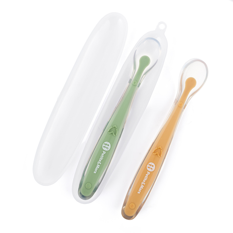 Petite&Mars  Silicone spoons with case set 2 pcs 6m+