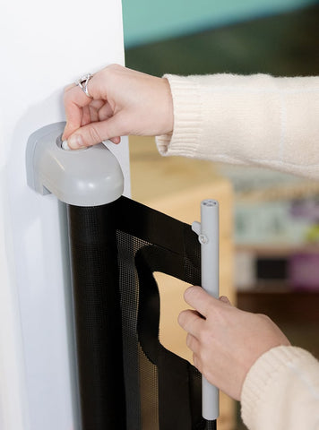 Ingenuity Thruway 52W Series™ Tuckaway™ Retractable Safety Gate