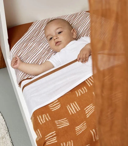 Meyco - Crib Blanket Flanel Block Stripe - Camel/Offwhite - Mari Kali Stores Cyprus