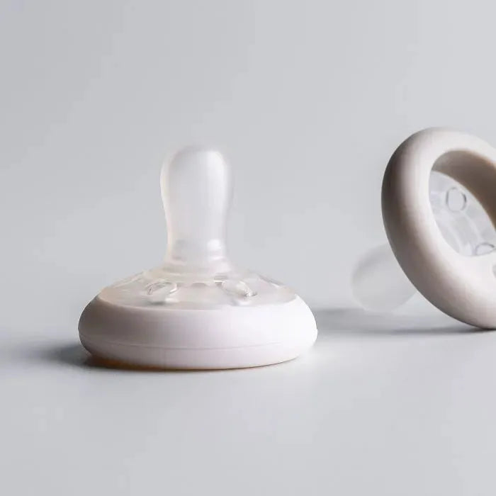 Tommee Tippee Breast-like Soothers 0-6m & 6-18m - Mari Kali Stores Cyprus