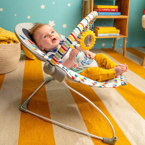 Bright Starts Disney Baby Mickey Mouse Happy Triangles Vibrating Bouncer